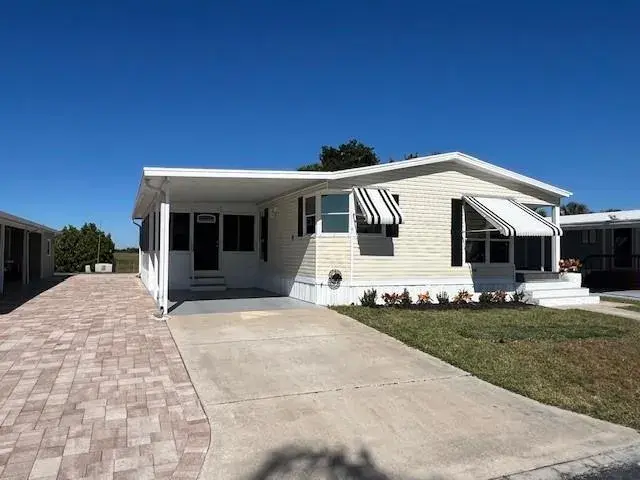 1601 Hwy 441, Okeechobee FL 34974