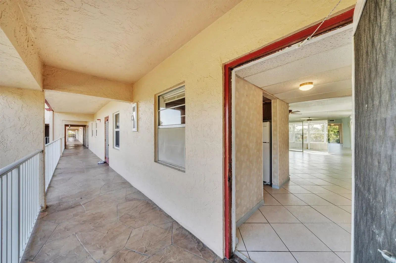 1035 Country Club Drive # 407, Margate FL 33063