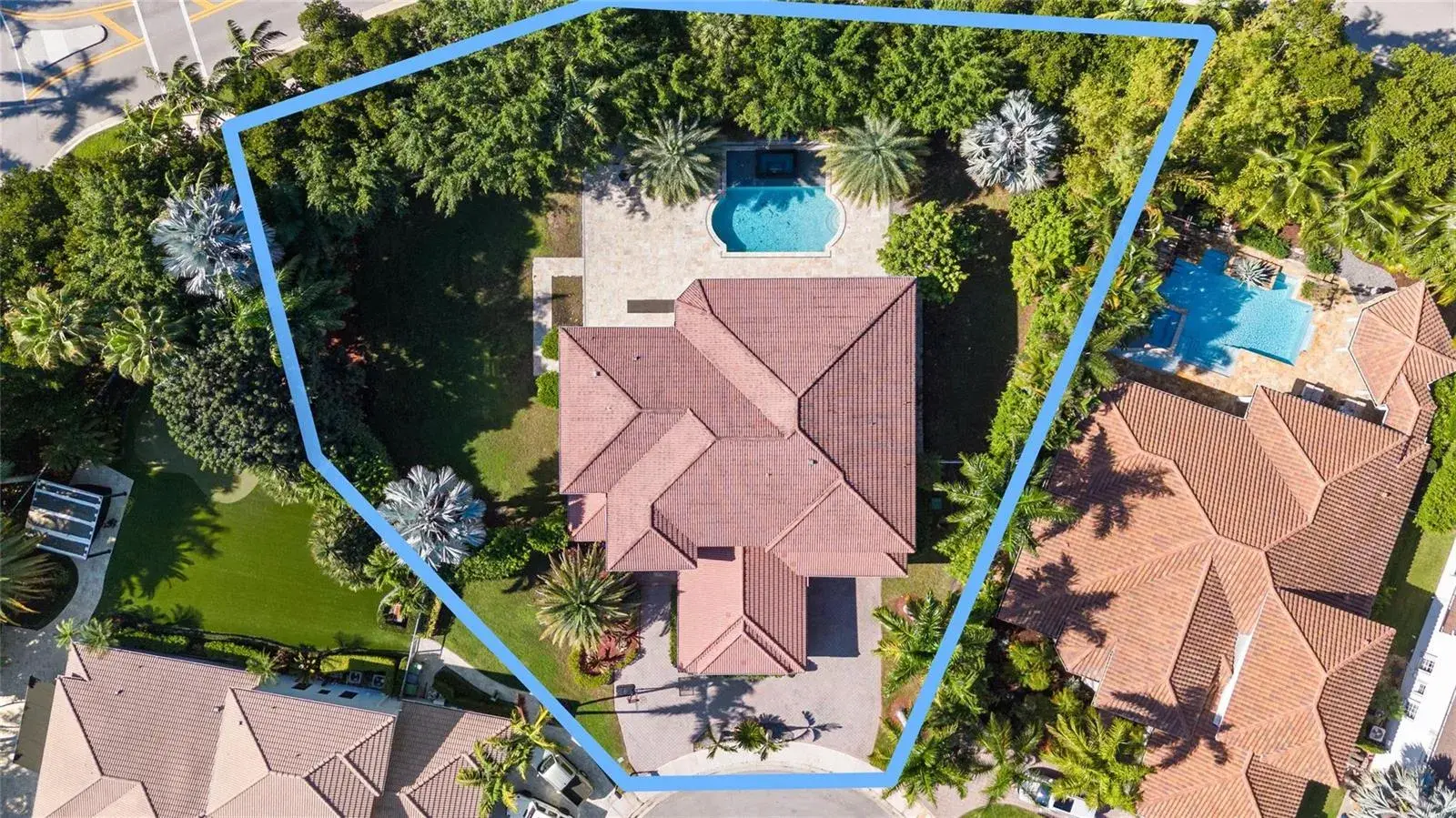 1585 Victoria Isle Way, Weston FL 33327