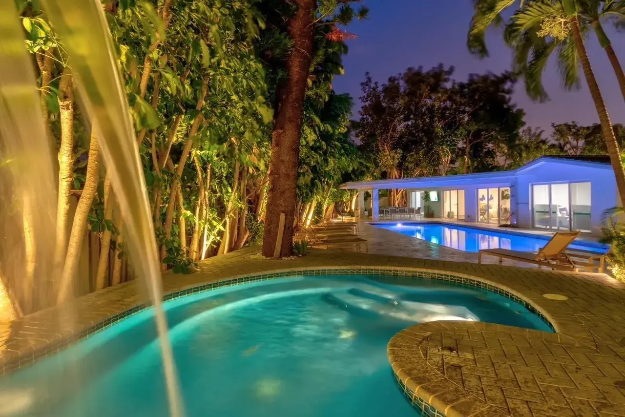 4 bedroom 4 bath Residential Lease for rent at 1800 SE Admirals Way, Fort Lauderdale FL 33316