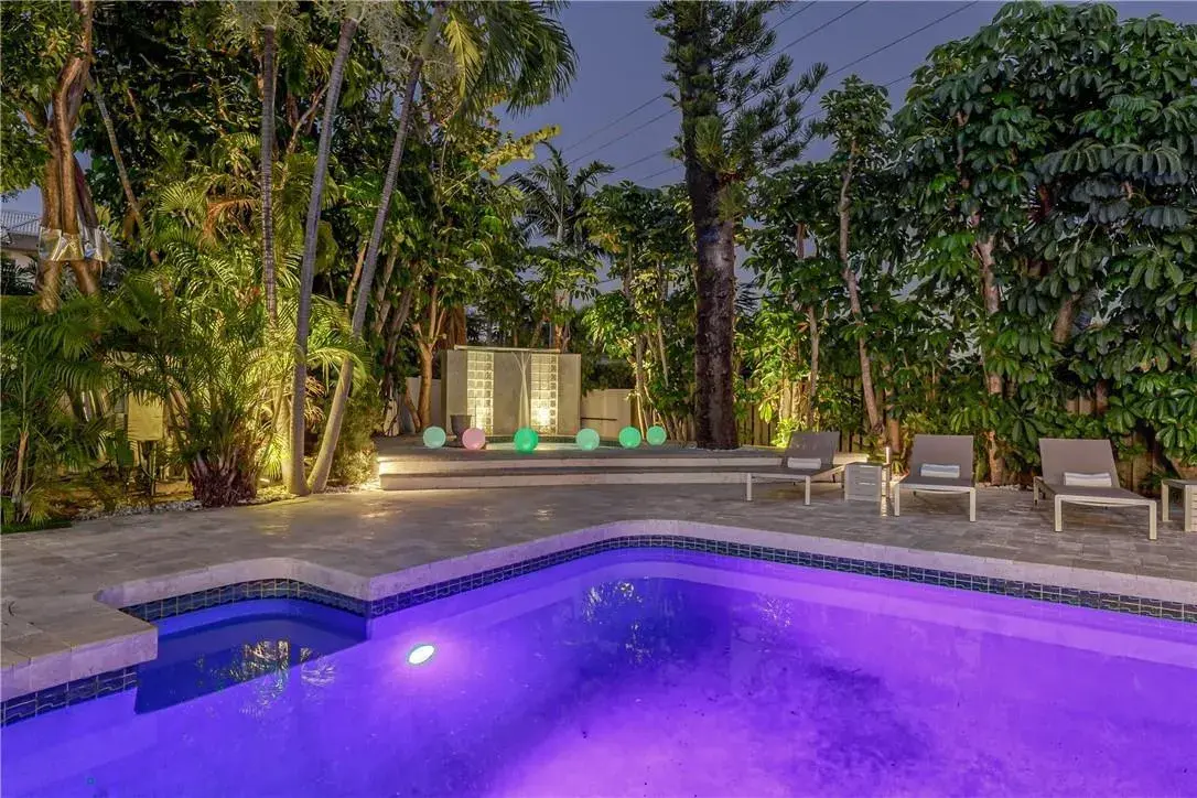 1800 SE Admirals Way, Fort Lauderdale FL 33316