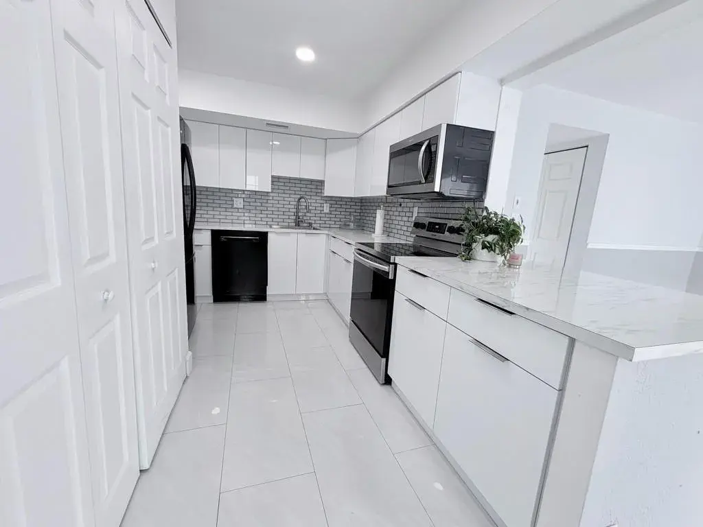 3 bedroom 2 bath Residential for sale at 1788 SW 81st Way # 1788, Davie FL 33324