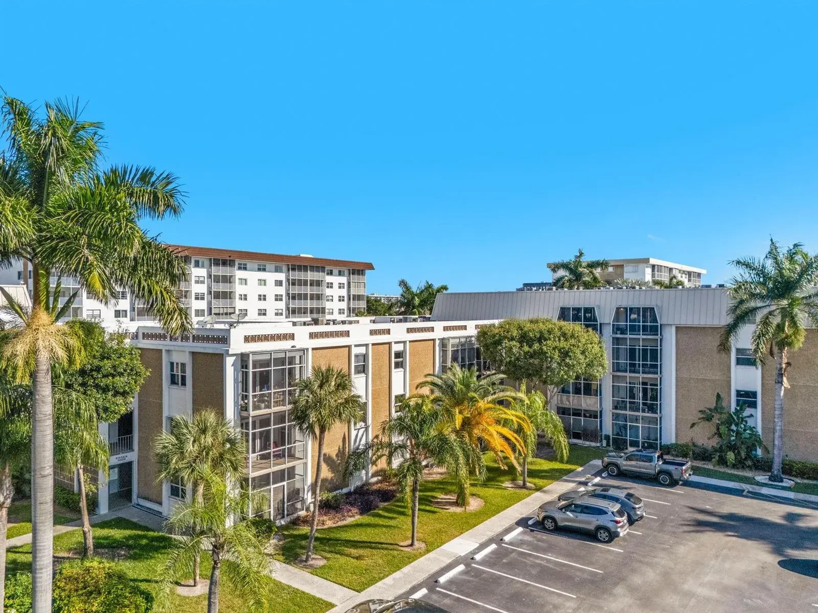 3020 NE 16th Avenue # 105, Oakland Park FL 33334