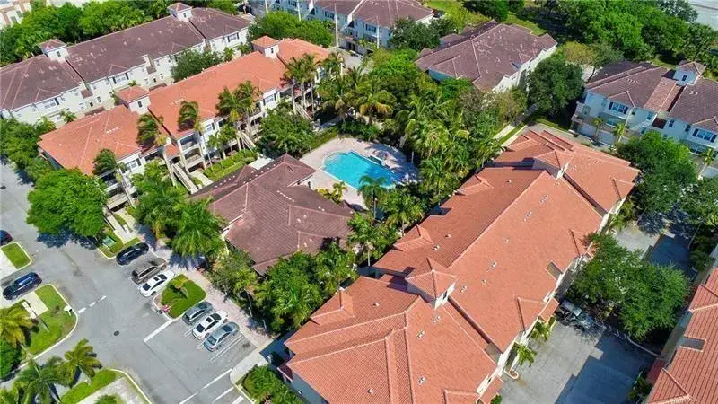 5880 W Sample Road # 206, Coral Springs FL 33067