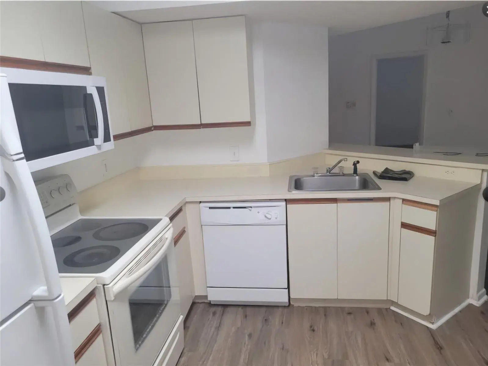 8741 Wiles Road # 305, Coral Springs FL 33067