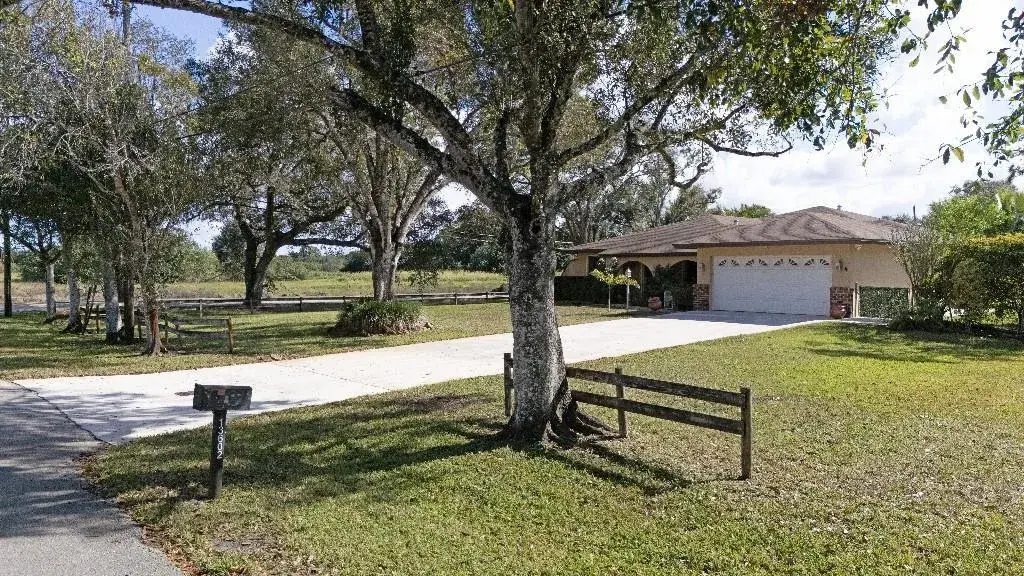 13602 SW 24th Street, Davie FL 33325