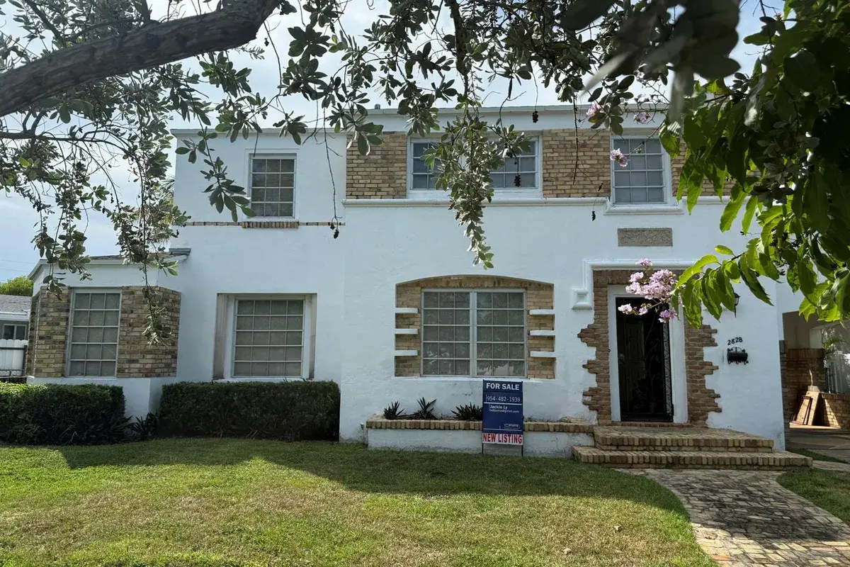 2828 SW 7th Avenue, Miami FL 33129