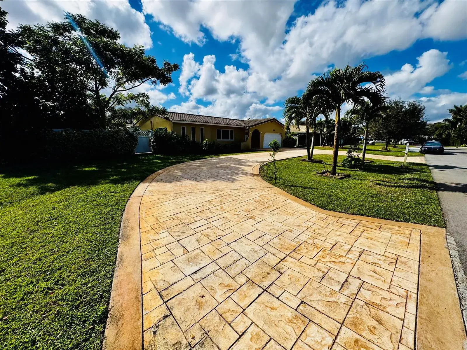 8306 NW 36th Street, Coral Springs FL 33065