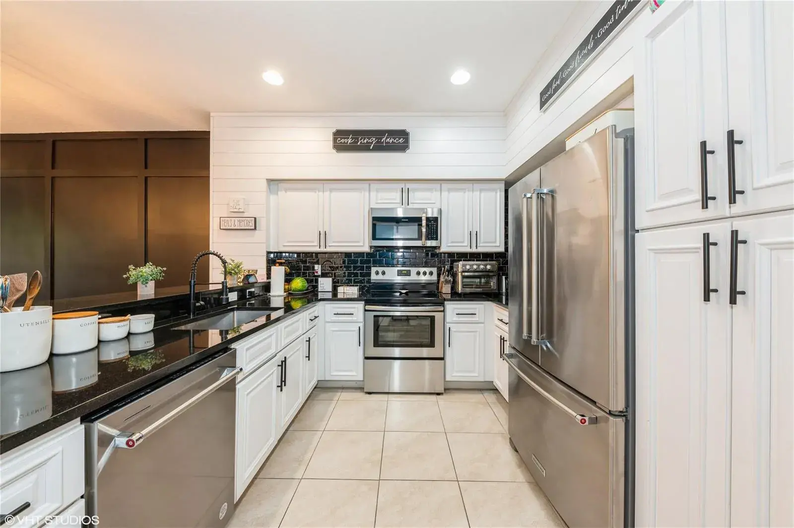 4466 Leo Lane, Riviera Beach FL 33410