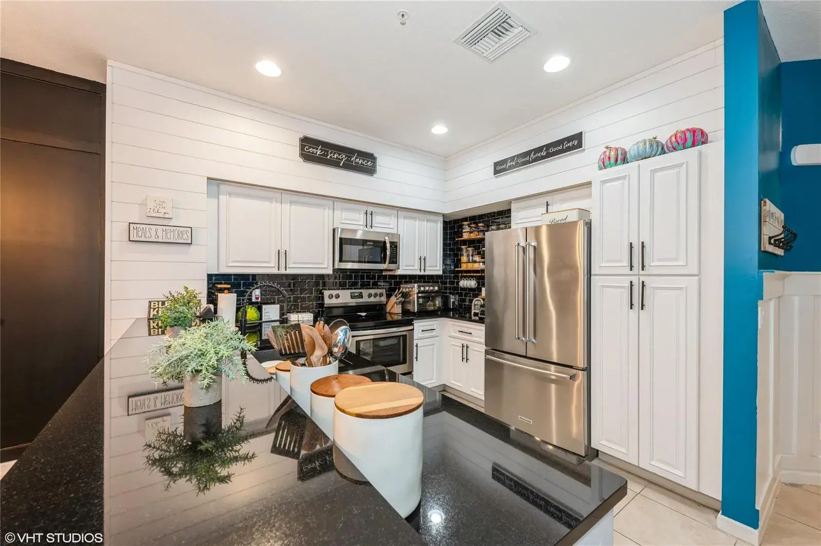 4466 Leo Lane, Riviera Beach FL 33410