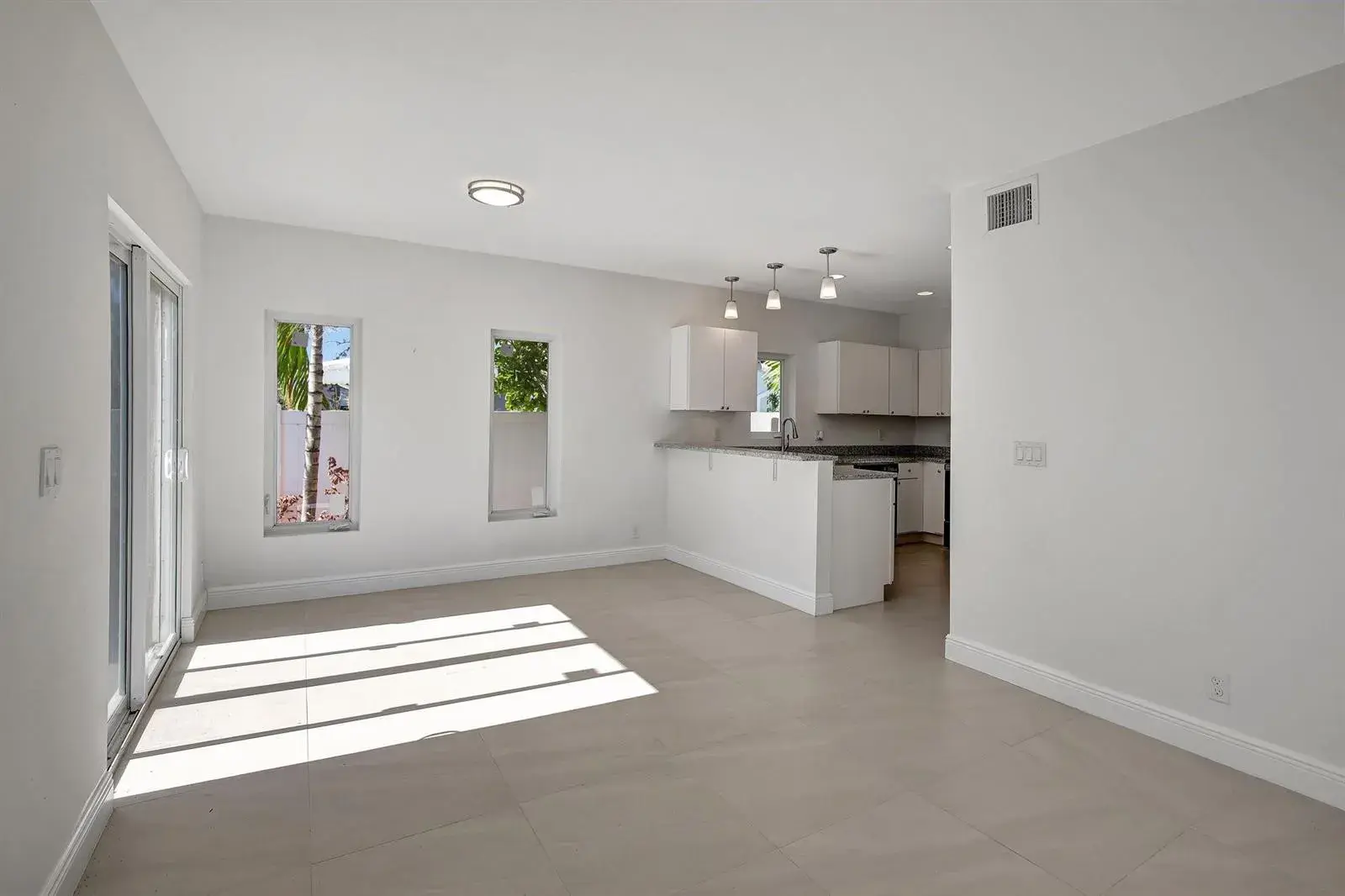 1104 S 20th Avenue, Hollywood FL 33020