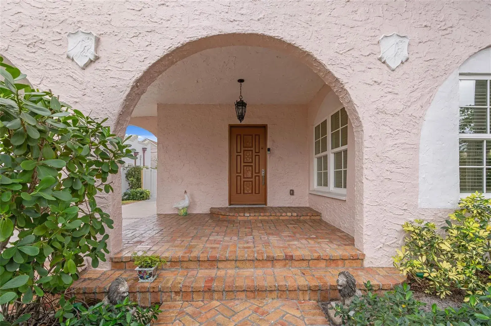 229 Fordham Drive, FL 33460 photo 2