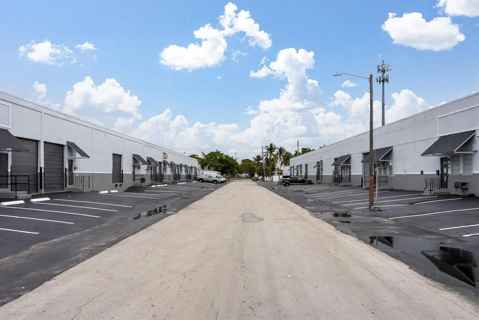 3600 NE 4th Avenue, Oakland Park FL 33334