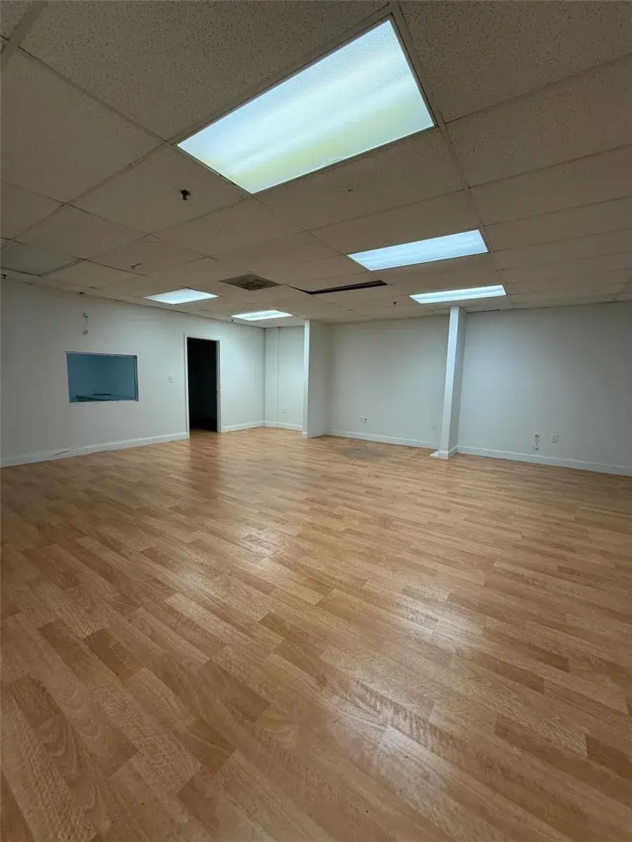 3600 NE 4th Avenue, Oakland Park FL 33334
