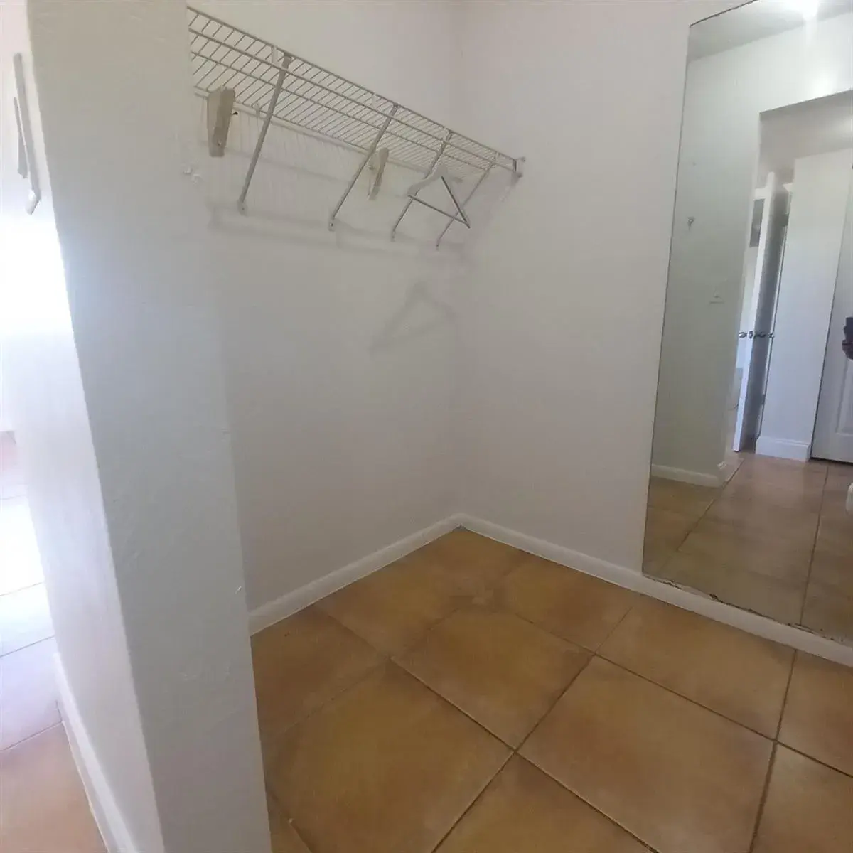 3610 NW 21st # 413, Lauderdale Lakes FL 33311