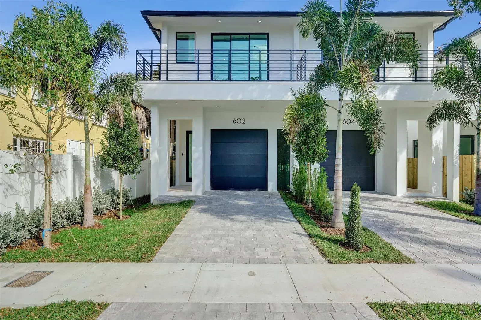 3 bedroom 3 bath Residential for sale at 602 SW 7th Avenue, Fort Lauderdale FL 33315