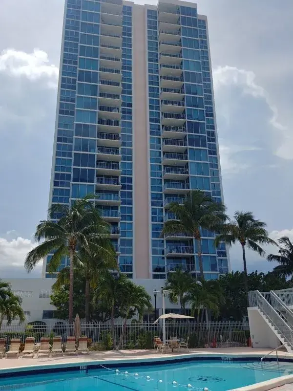 3 bedroom 2 bath Residential for sale at 2655 Collins Avenue # 602, Miami Beach FL 33140