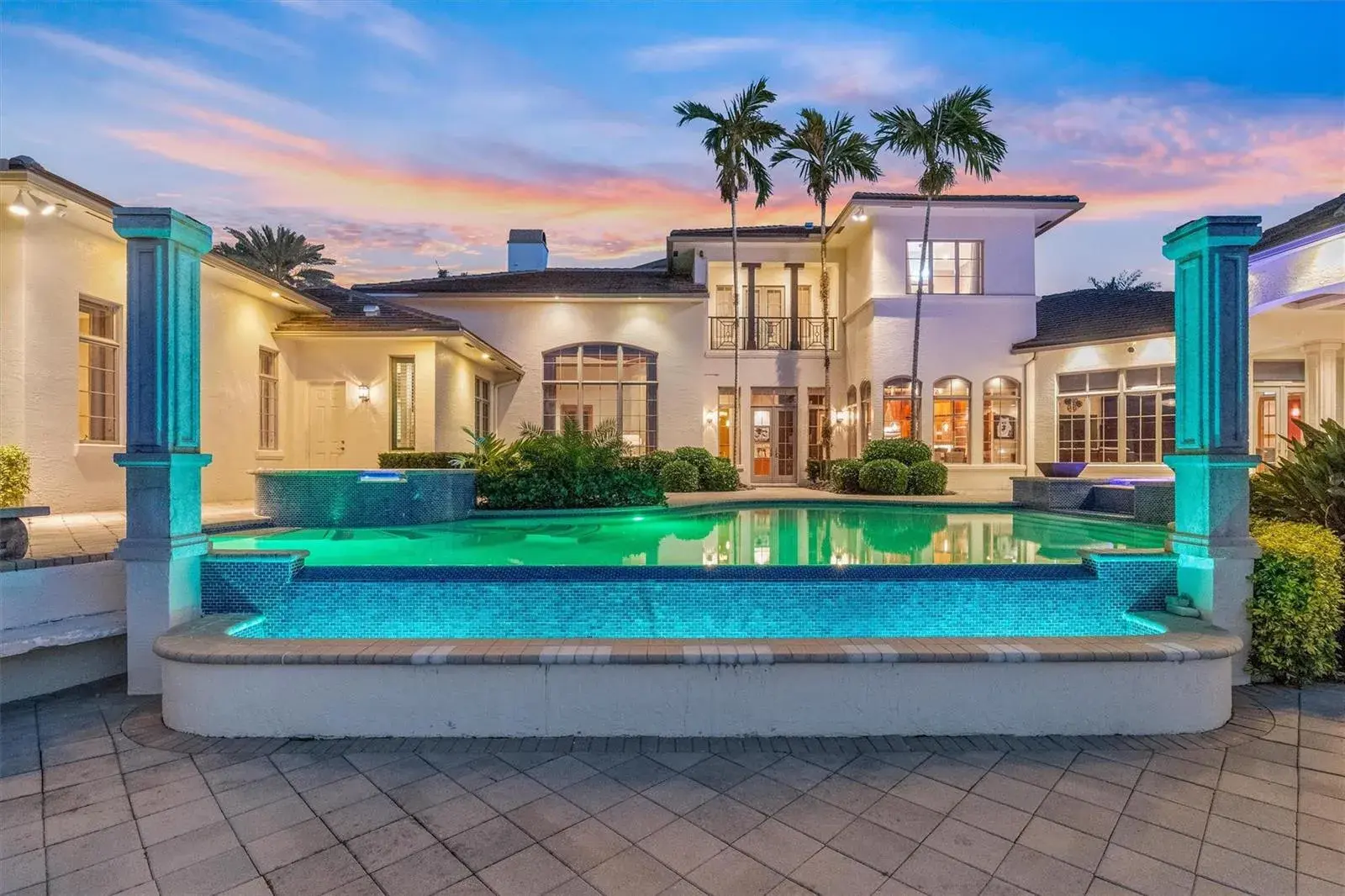 369 Sweet Bay Avenue, Plantation FL 33324