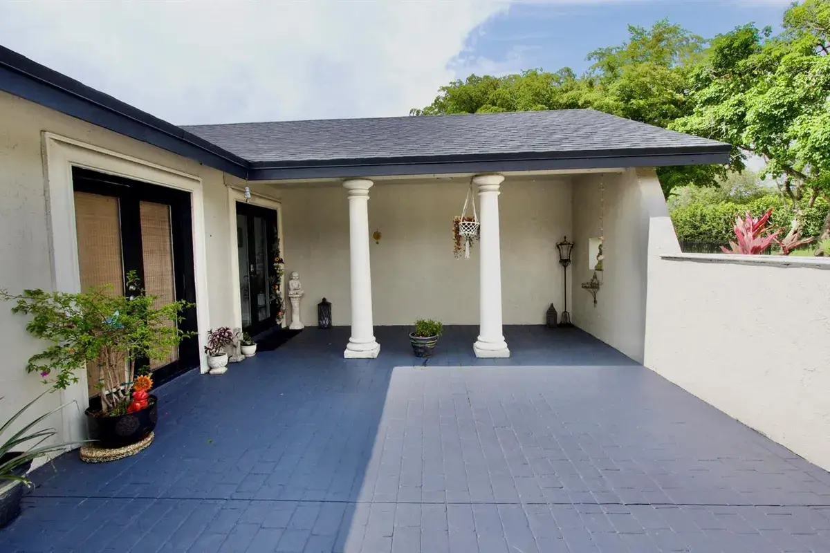 5191 SW 109th Avenue, Davie FL 33328