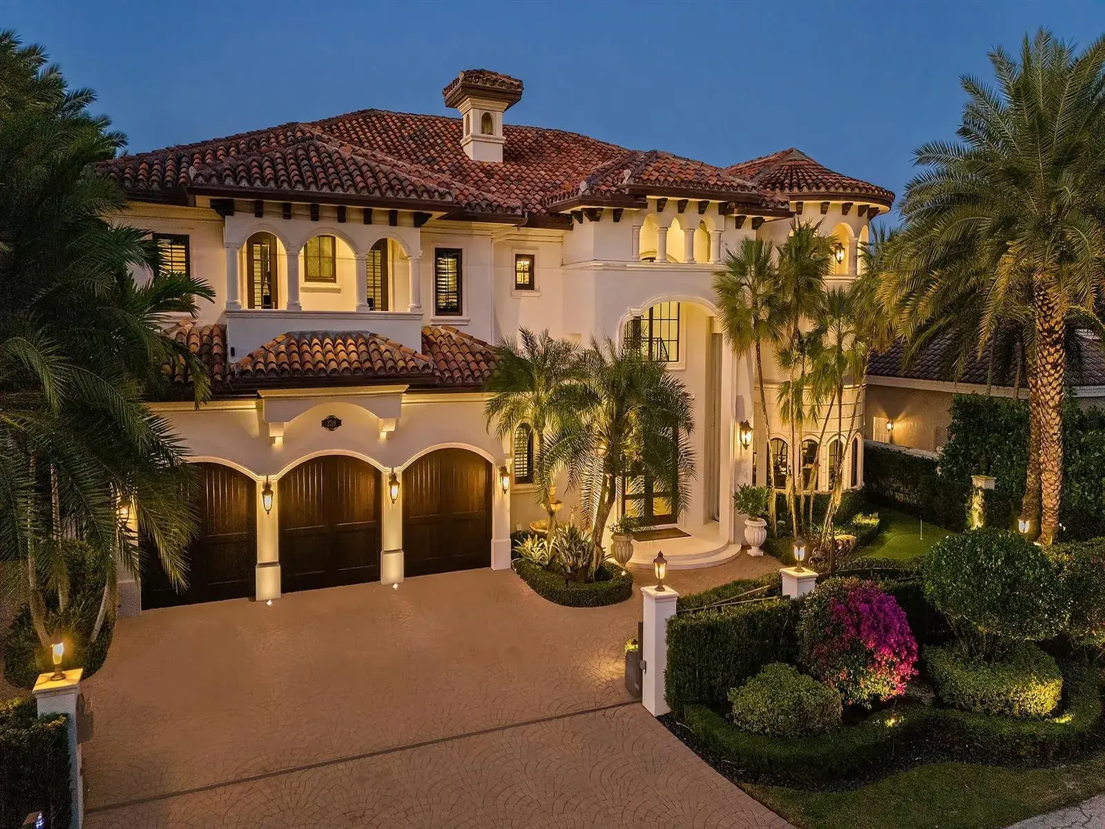 5 bedroom 5 bath Residential for sale at 2319 NE 28th Street, Lighthouse Point FL 33064