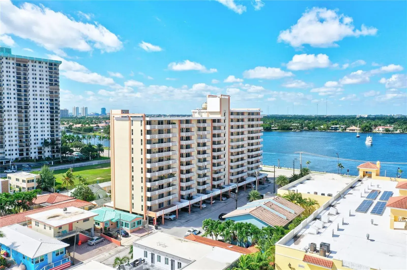 801 S Ocean Drive # 605, Hollywood FL 33019