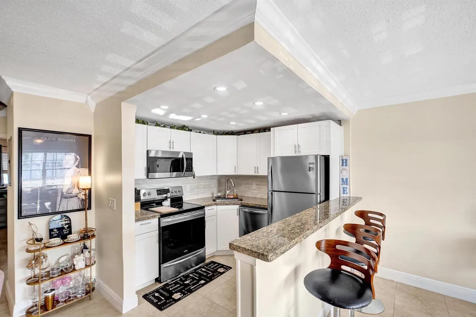 1 bedroom 1 bath Residential for sale at 5201 NE 24 # 203, Fort Lauderdale FL 33308