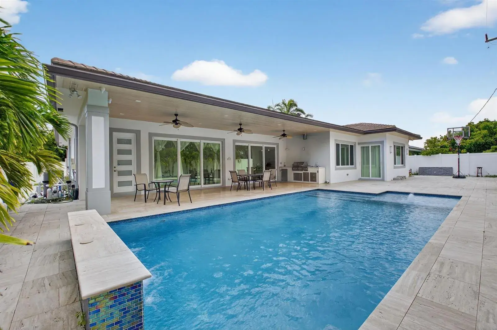 711 NE 6th Street, Boca Raton FL 33432