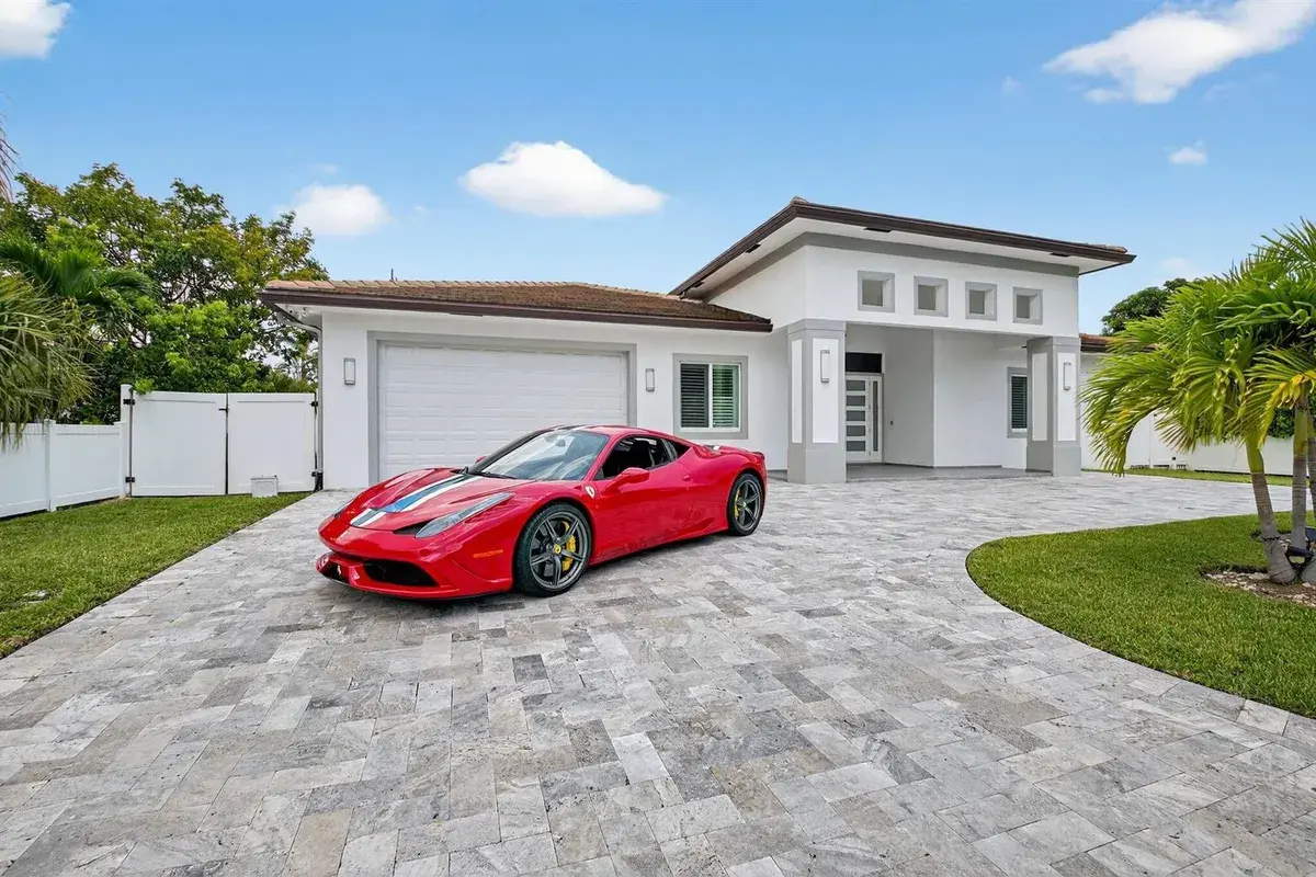 711 NE 6th Street, Boca Raton FL 33432