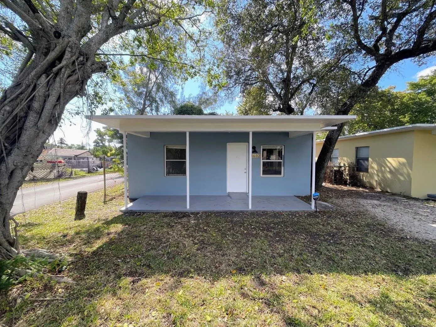 2 bedroom 1 bath Residential for sale at 1602 NW 7th Place, Fort Lauderdale FL 33311