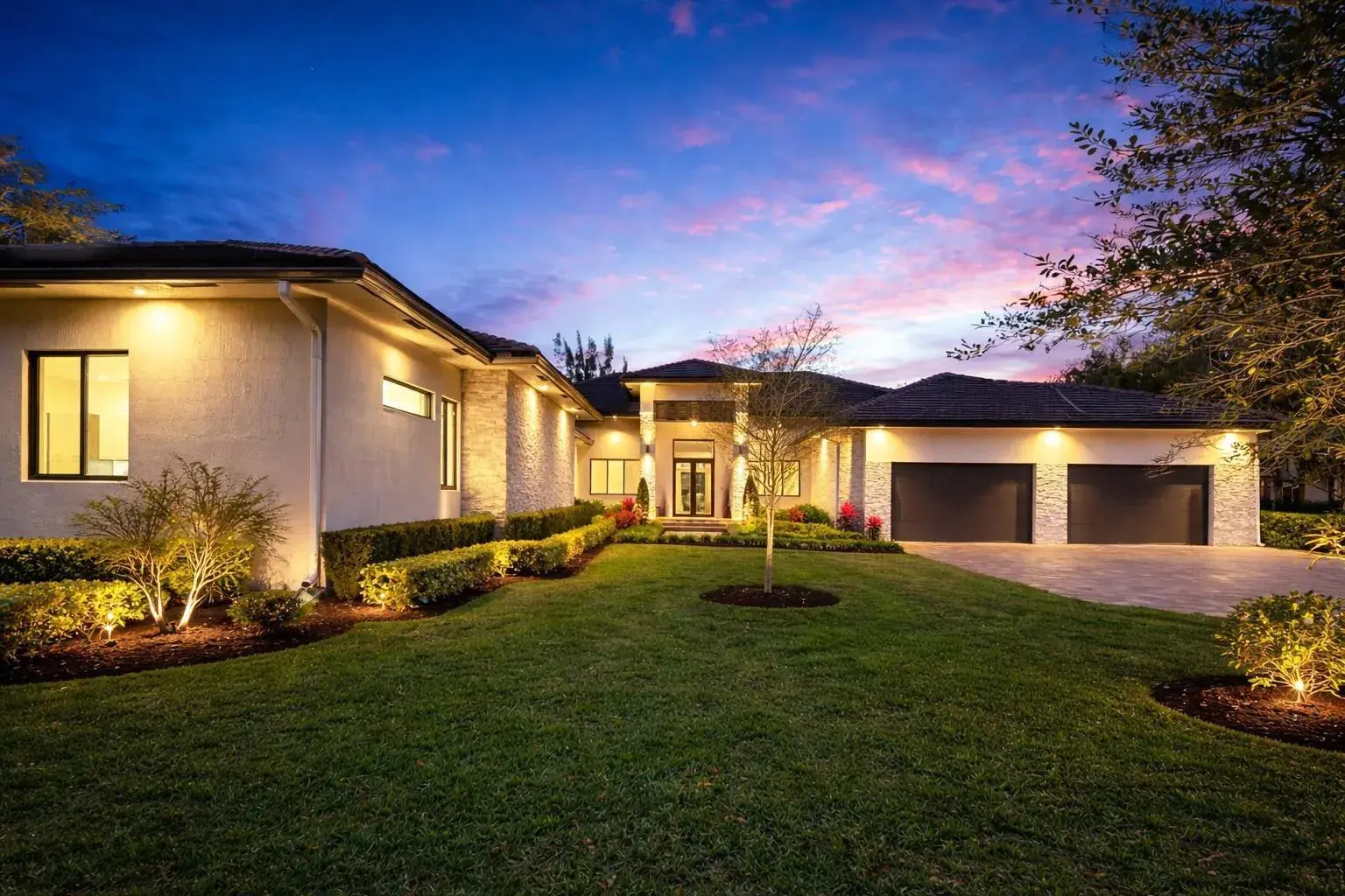 5 bedroom 6 bath Residential for sale at 11861 NW 9 Street, Plantation FL 33325