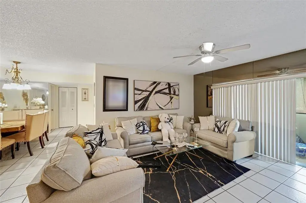 2710 Riverside Drive # a, Coral Springs FL 33065