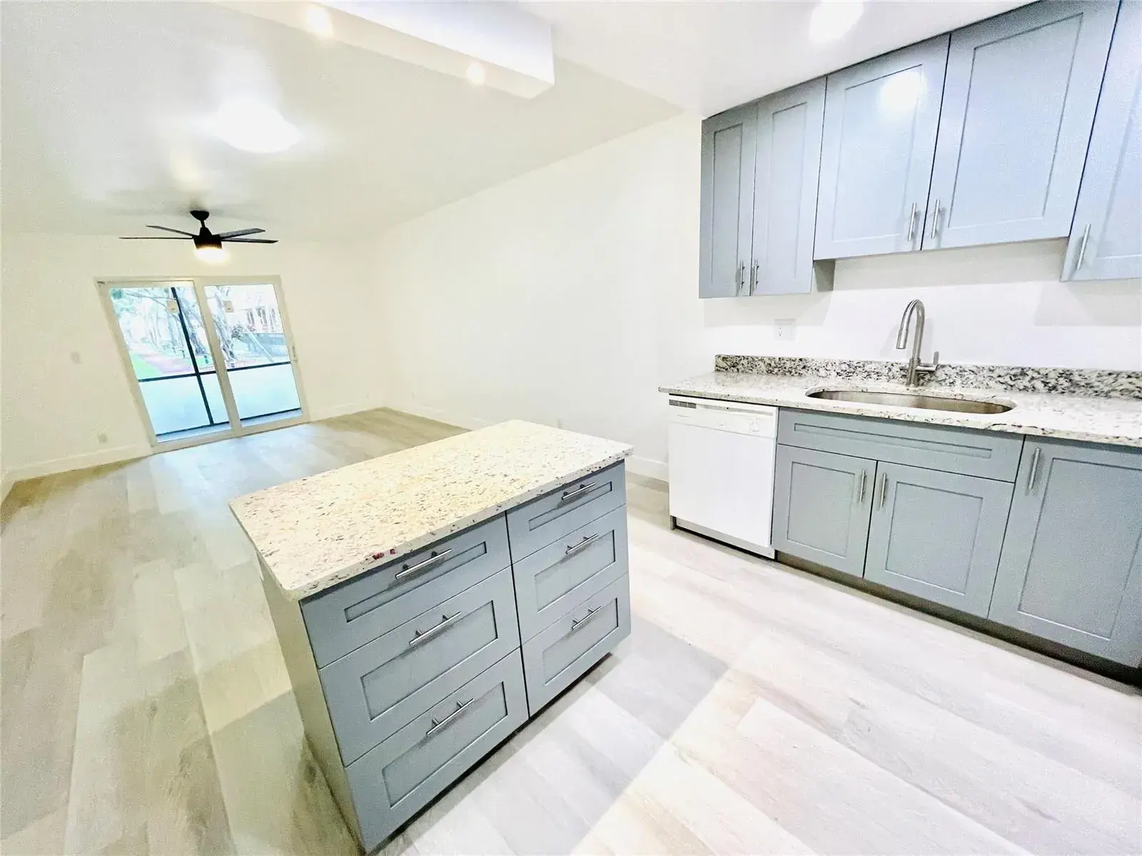 257 S Cypress Road # 414, Pompano Beach FL 33060
