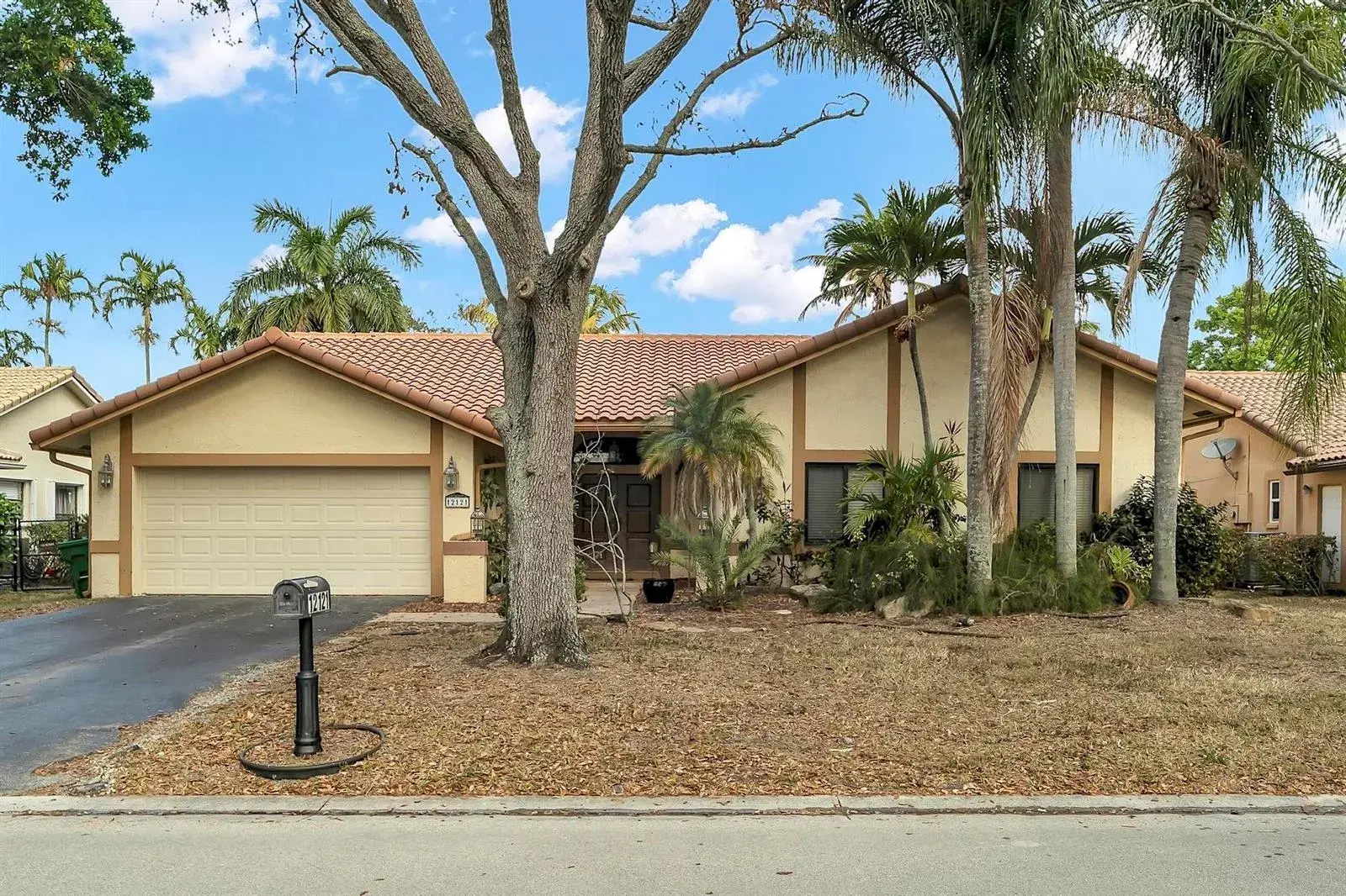 12121 NW 2nd Drive, Coral Springs FL 33071