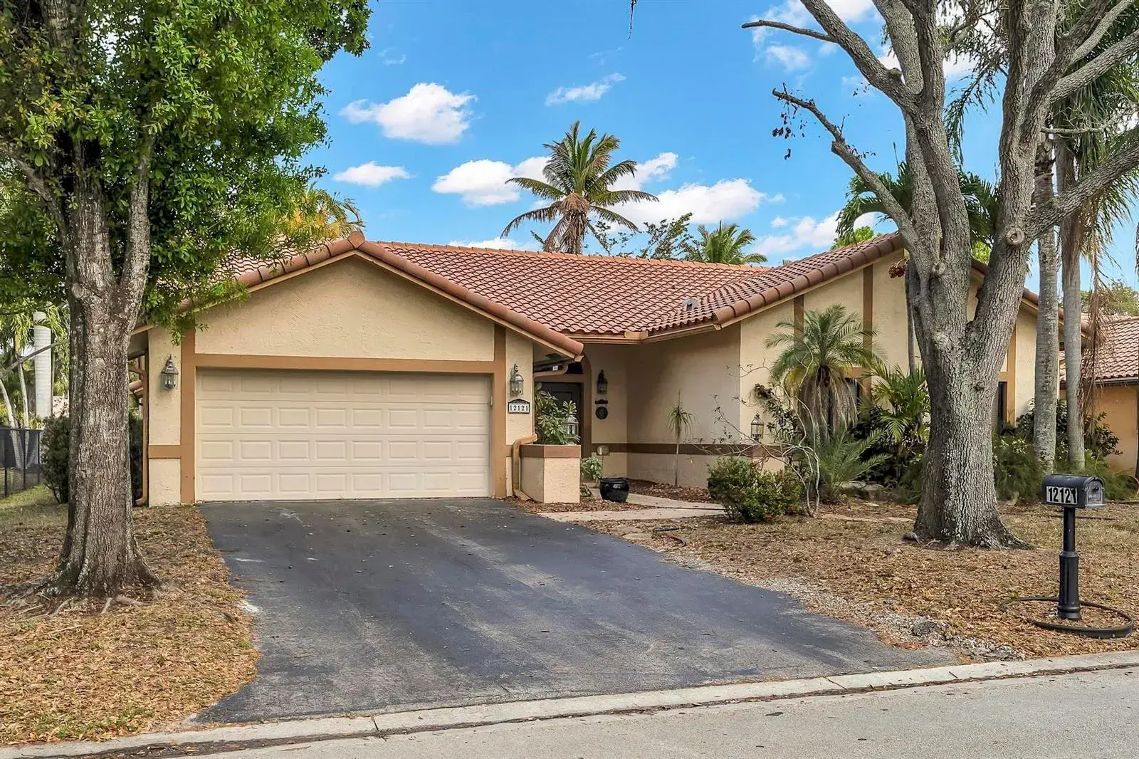 12121 NW 2nd Drive, Coral Springs FL 33071