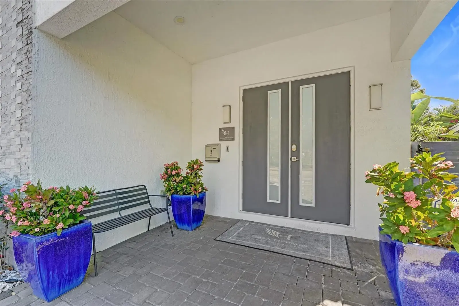2502 NE 6th Avenue, Wilton Manors FL 33305