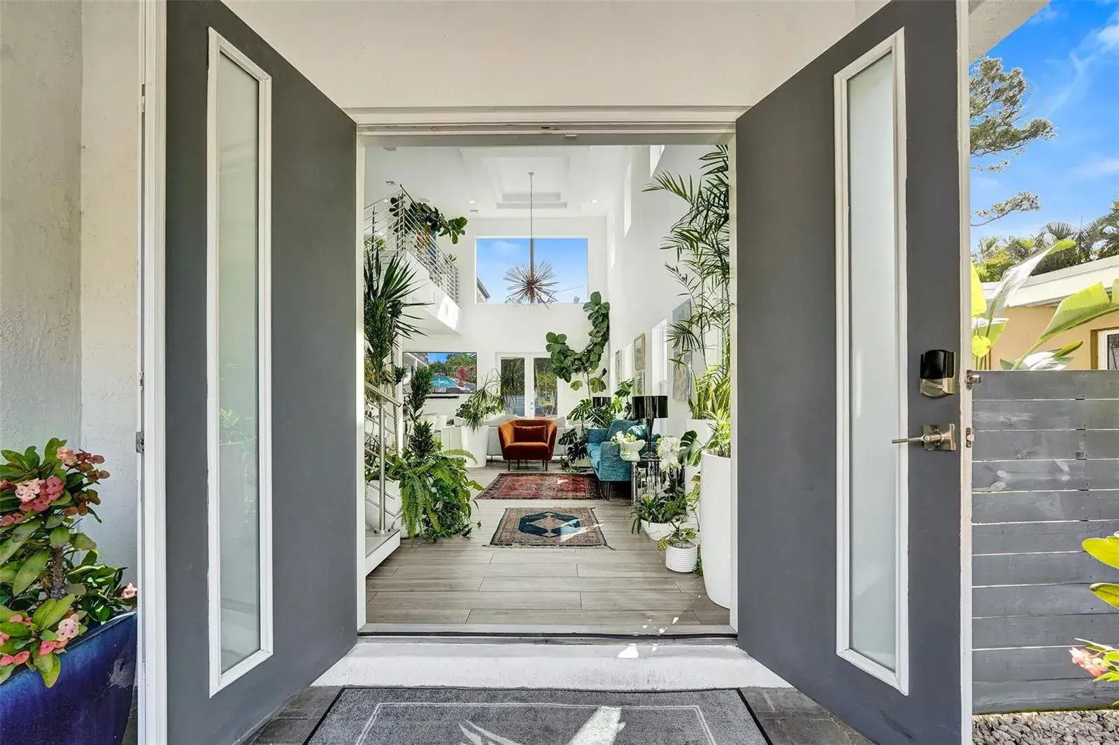 2502 NE 6th Avenue, Wilton Manors FL 33305