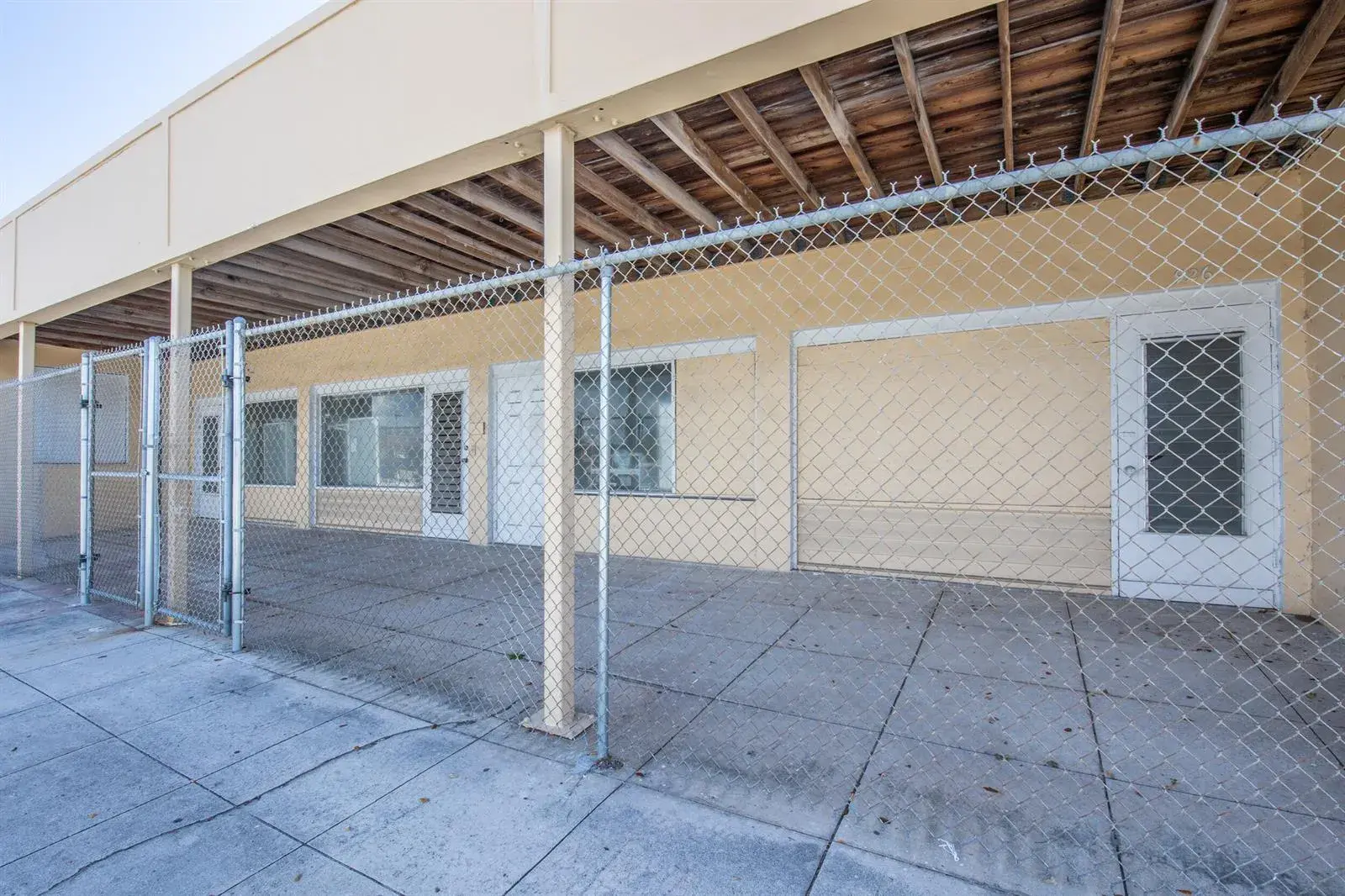 for sale at 922 S Dixie Highway, FL 33460