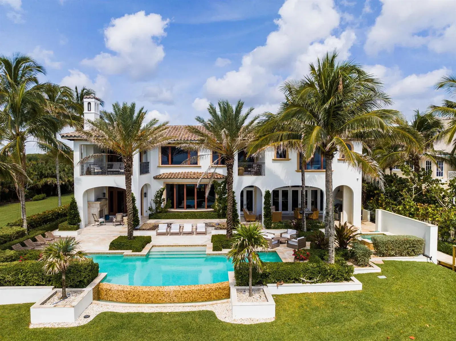 6 bedroom 7 bath for sale at 10 Ocean Lane, Vero Beach FL 32963