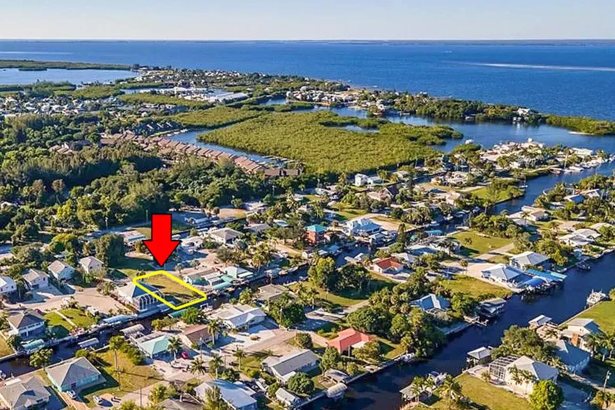 16150 Porto Bello Street, FL 33922