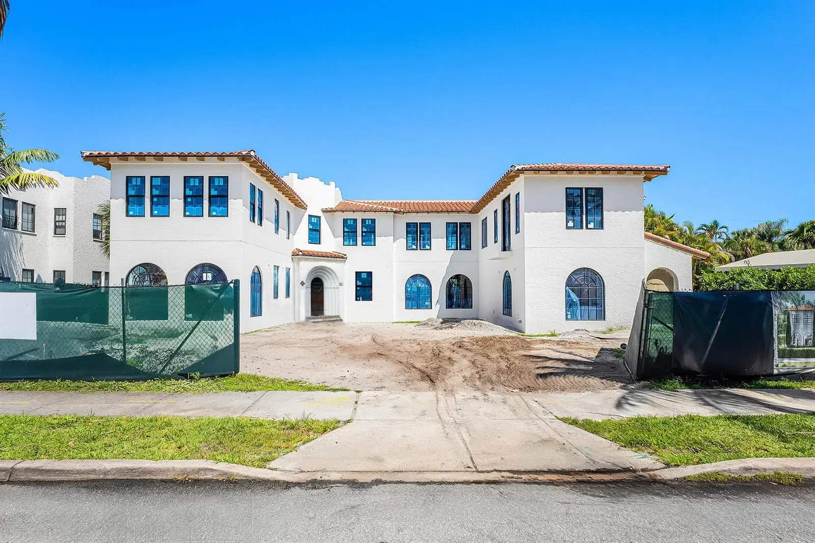 6 bedroom 5 bath Residential for sale at 221 Monroe Drive, West Palm Beach FL 33405