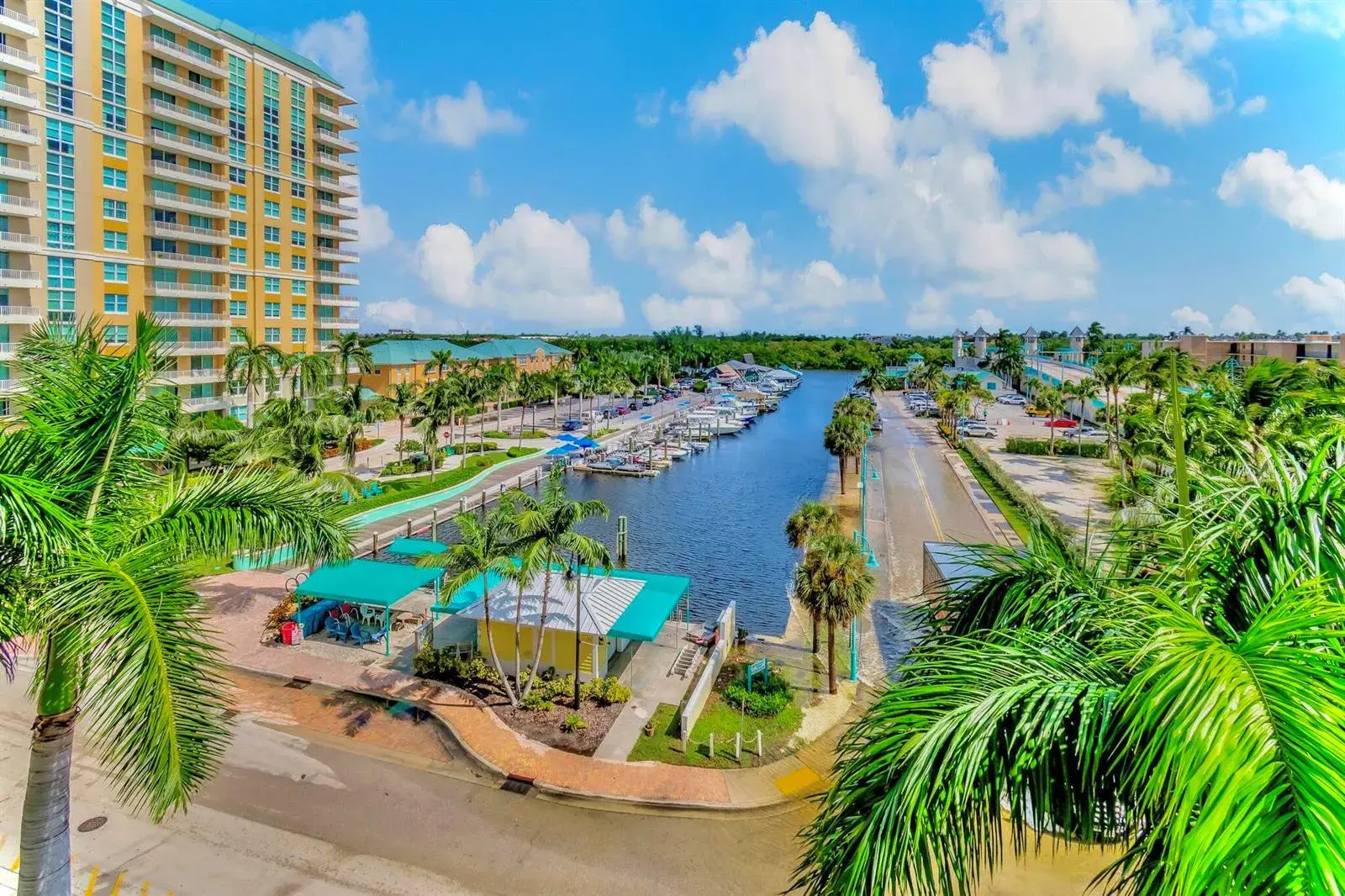 1 bedroom 1 bath Residential for sale at 100 NE 6th Street # 505, Boynton Beach FL 33435