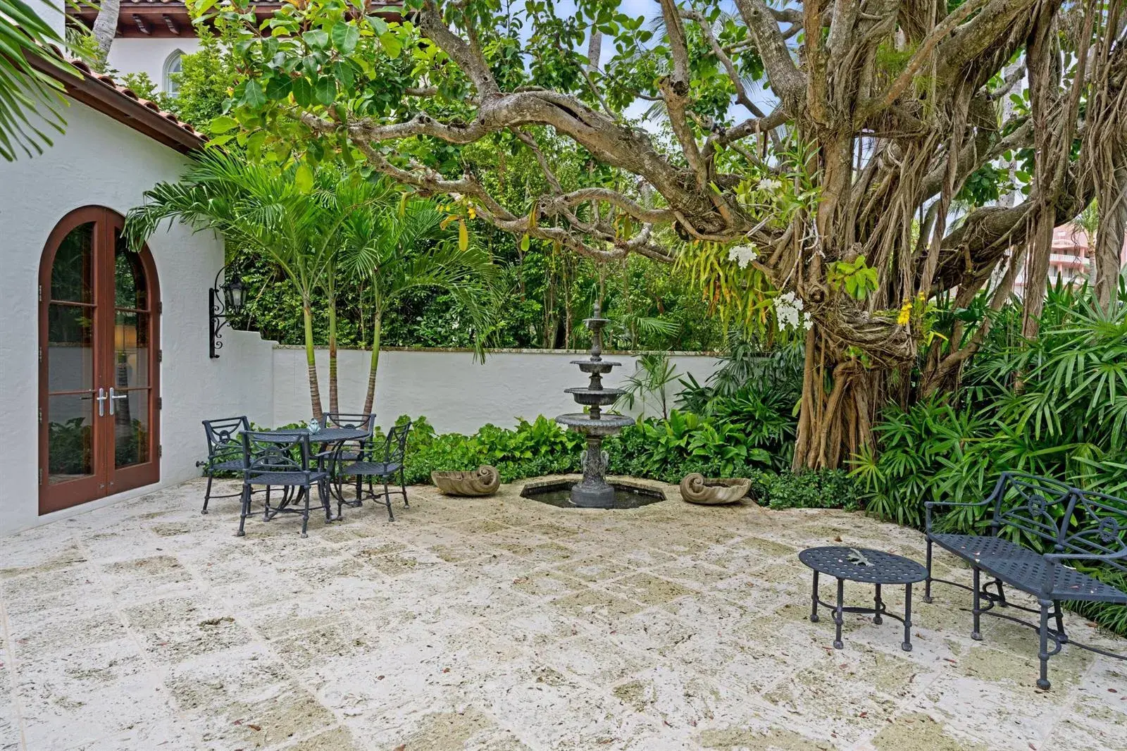 424 Brazilian Avenue, Palm Beach FL 33480 photo 3