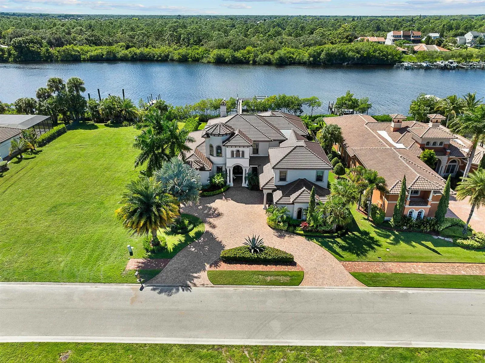 6 bedroom 7 bath Residential for sale at 201 SE Fiore Bello, Port St. Lucie FL 34952
