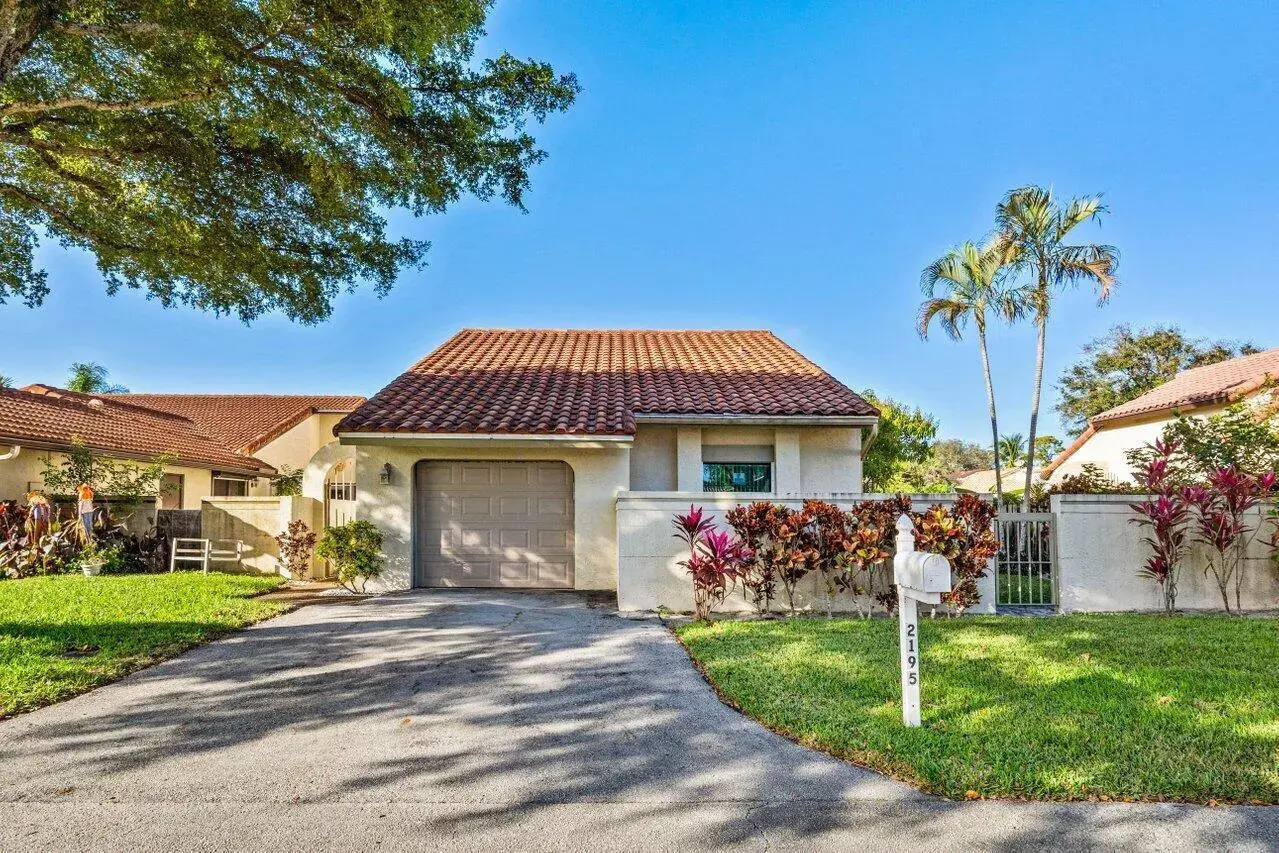 2195 NW 14th Street, Delray Beach FL 33445