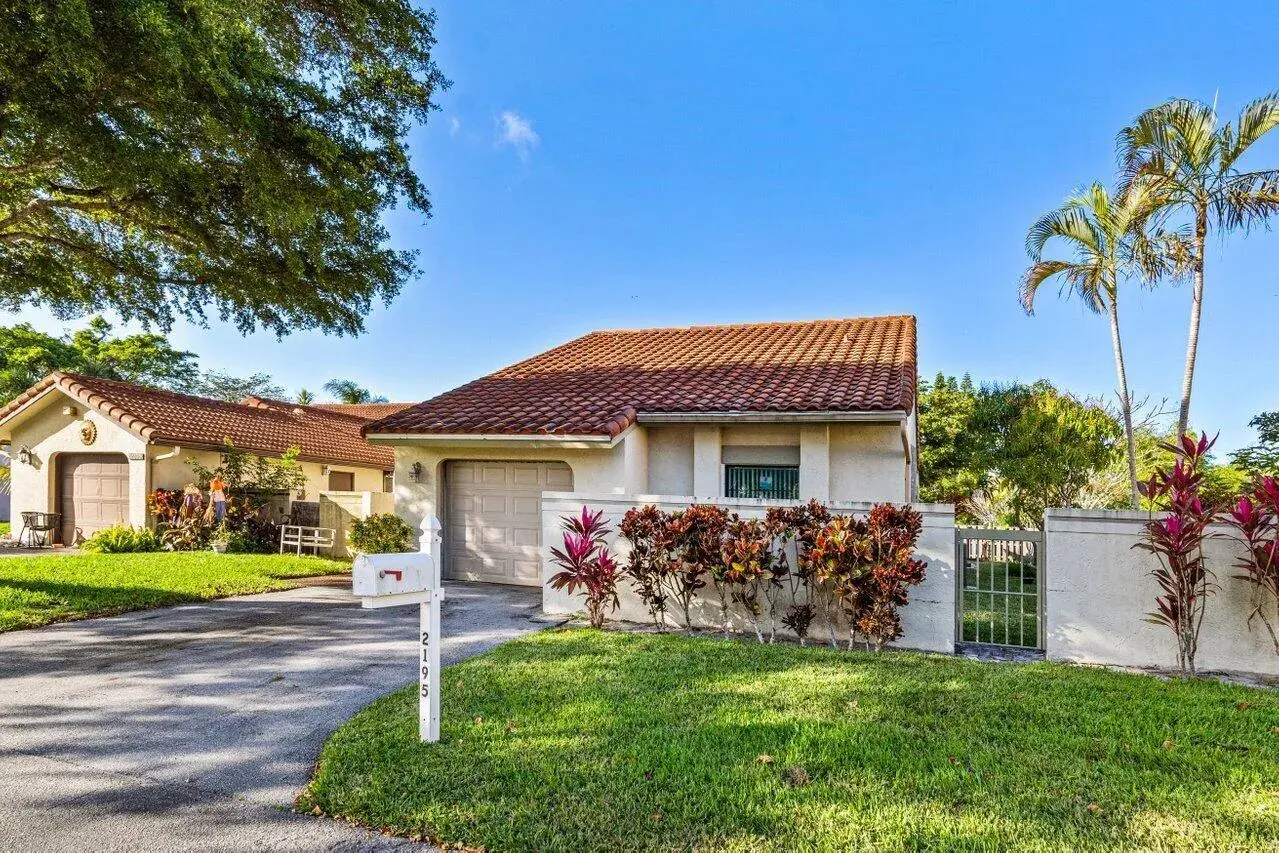 2195 NW 14th Street, Delray Beach FL 33445
