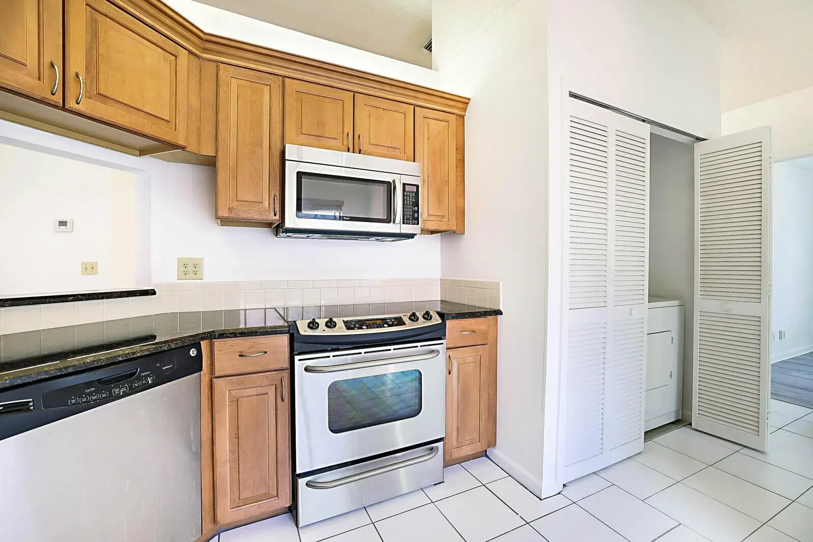 9 Vía De Casas Sur # 203, Boynton Beach FL 33426