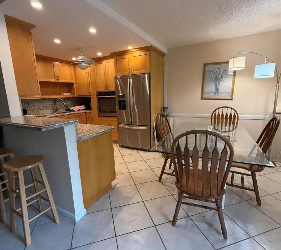 1046 Wolverton C, Boca Raton FL 33434