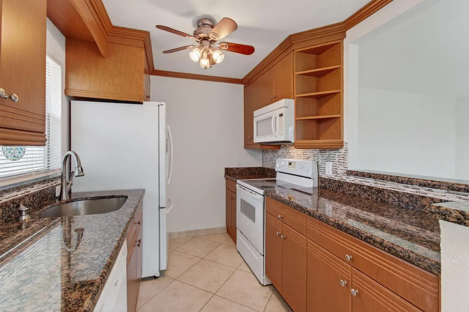 2 bedroom 2 bath Residential for sale at 228 Brittany E, Delray Beach FL 33446