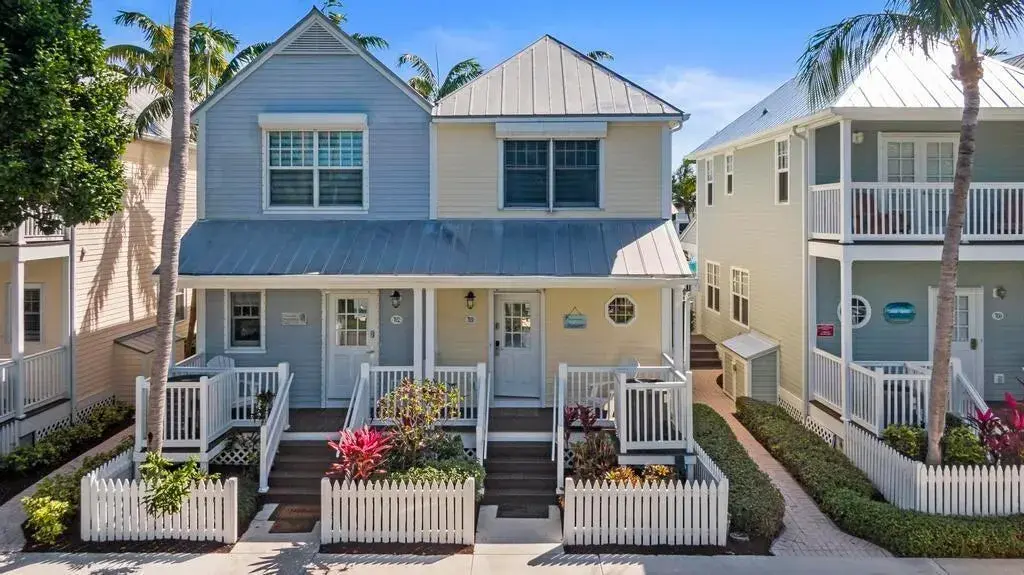 2 bedroom 1 bath Residential for sale at 7031 Harbor Village Drive # 7031, FL 33050