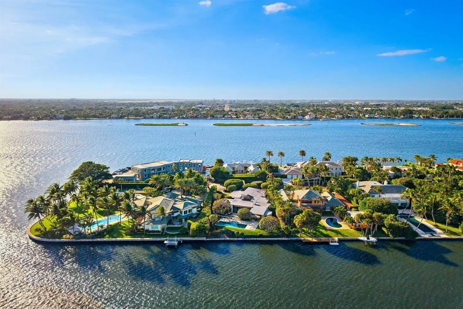 5 bedroom 5 bath Residential for sale at 748 Island Drive, Palm Beach FL 33480